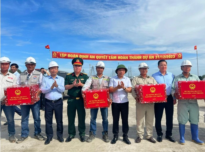 Tập đoàn Định An hoàn thành 2 dự án giao thông trọng điểm ở miền Tây